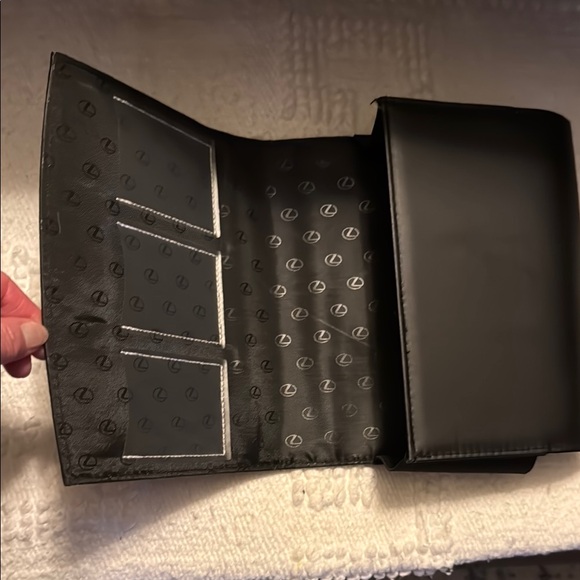 2024 Lexus RX500h /350h Owner's Manual Set - Picture 2 of 5